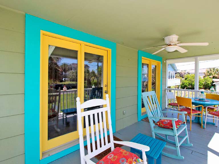 RElax on front porch beach rental