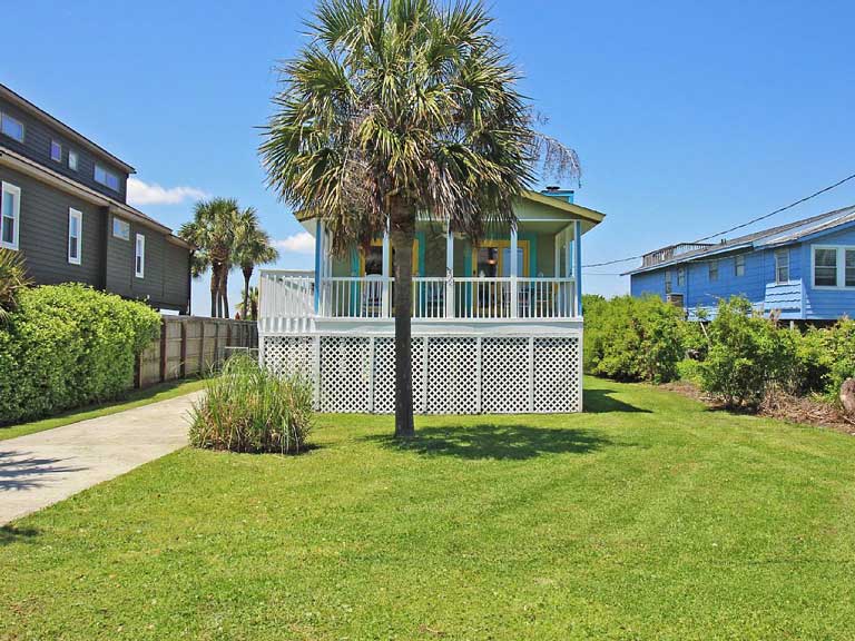 front of pet friendly beach cottage